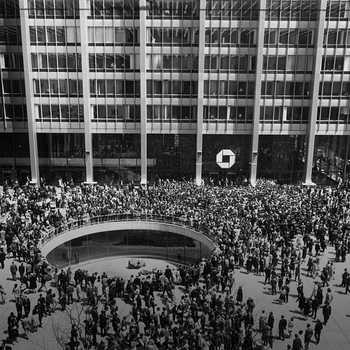 black white historical image of the opening of chase bank in manhattan, 1961